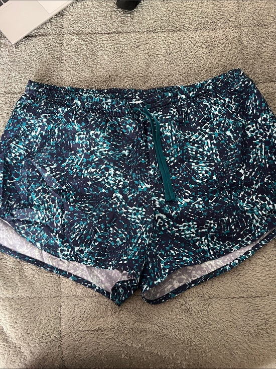 Old Navy Pants - Women’s old navy Navy Teal Print Athletic Shorts